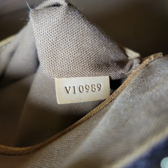 Authentic Vintage Louis Vuitton Alma PM VI0989, Very Good Condition, Cobalt Blue - Picture 15 of 16